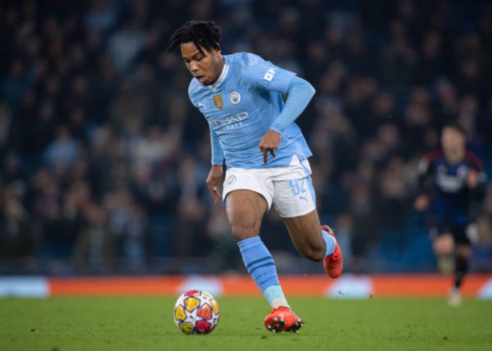 Hamilton chuẩn bị rời Man City.
